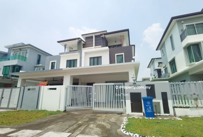 Rumah sewa setia alam